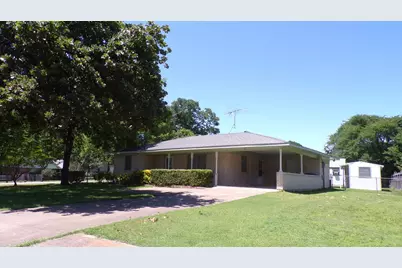 130 Seaside Drive, Gun Barrel City, TX 75156 - Photo 1