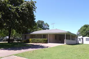 130 Seaside Dr, Gun Barrel City, TX 75156 - Photo 1