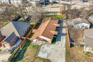 112 Del Rio Ave, Benbrook, TX 76126 - Photo 31