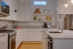 4223 Holland Ave, Dallas, TX 75219 - Photo 13