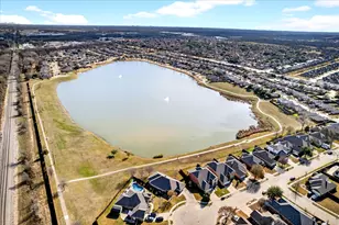 8257 Edgepoint Tr, Fort Worth, TX 76053 - Photo 33