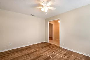 525 Danny Dr, DeSoto, TX 75115 - Photo 13