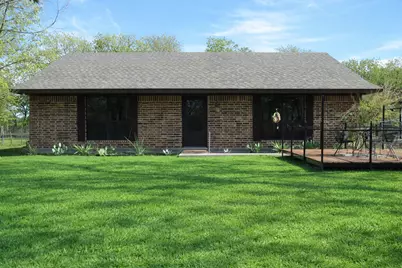 1271 County Road 3555, Paradise, TX 76073 - Photo 3