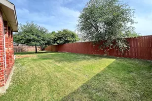 8412 Laughing Waters Tr, McKinney, TX 75070 - Photo 21
