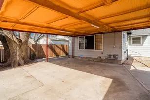 8142 Rayville Dr, Dallas, TX 75217 - Photo 35