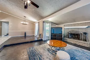 3108 Spring Valley Dr, Bedford, TX 76021 - Photo 7