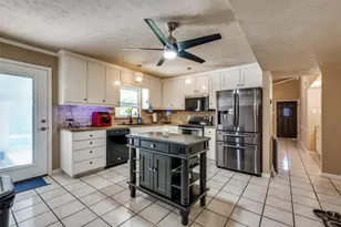 3108 Spring Valley Dr, Bedford, TX 76021 - Photo 11