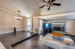 3108 Spring Valley Dr, Bedford, TX 76021 - Photo 5