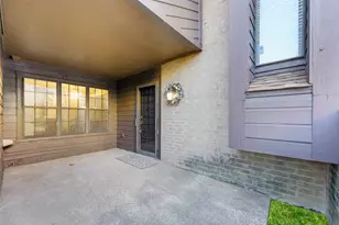 714 Oakwood Trail, Fort Worth, TX 76112 - Photo 3