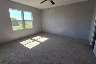 940 Prairie Clover Trail, Fort Worth, TX 76131 - Photo 11