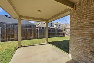 2647 Bois D' Arc Ln, Grand Prairie, TX 75052 - Photo 23