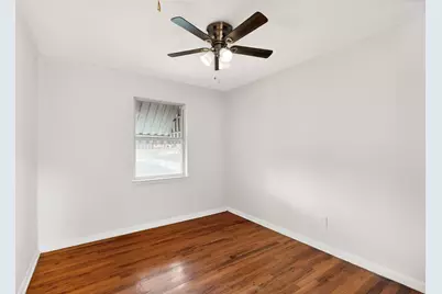 157 SE Tarrant Avenue, Burleson, TX 76028 - Photo 23