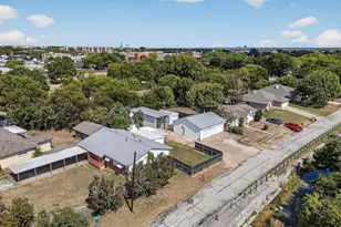 157 SE Tarrant Ave, Burleson, TX 76028 - Photo 1