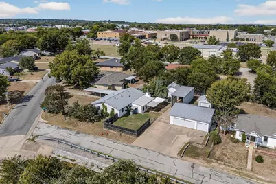 157 SE Tarrant Avenue, Burleson, TX 76028 - Photo 37