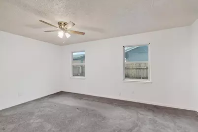 157 SE Tarrant Avenue, Burleson, TX 76028 - Photo 17