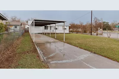 157 SE Tarrant Avenue, Burleson, TX 76028 - Photo 7