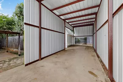 157 SE Tarrant Avenue, Burleson, TX 76028 - Photo 33