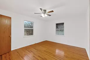 157 SE Tarrant Ave, Burleson, TX 76028 - Photo 21