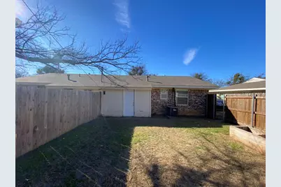 2509 Normont Circle, Fort Worth, TX 76103 - Photo 13