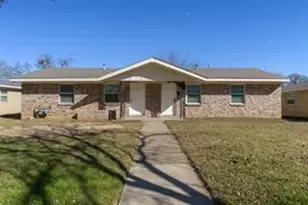2509 Normont Cir, Fort Worth, TX 76103 - Photo 1