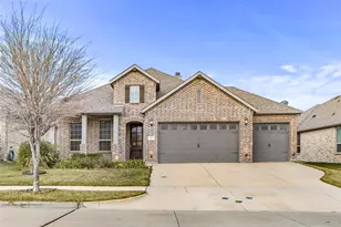 335 Country Meadows Blvd, Waxahachie, TX 75165 - Photo 1