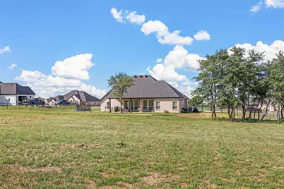 2071 Sunset Ridge Drive, Weatherford, TX 76087 - Photo 37