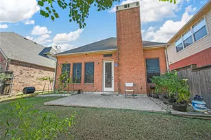 8117 Cherry Laurel Ln, Irving, TX 75063 - Photo 23