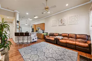 8117 Cherry Laurel Ln, Irving, TX 75063 - Photo 11