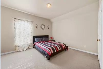 8117 Cherry Laurel Lane, Irving, TX 75063 - Photo 9