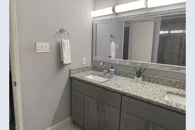 8508 Londonderry Lane, Dallas, TX 75228 - Photo 17