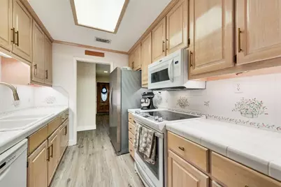 1406 Capetown Drive, Grand Prairie, TX 75050 - Photo 13