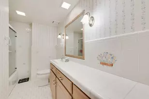 1406 Capetown Dr, Grand Prairie, TX 75050 - Photo 19