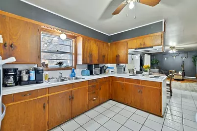 1207 Pebble Street, Bowie, TX 76230 - Photo 7