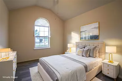 2004 Lennox Lane, Arlington, TX 76018 - Photo 11