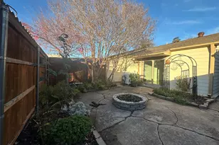 13747 Brookgreen Cir, Dallas, TX 75240 - Photo 15