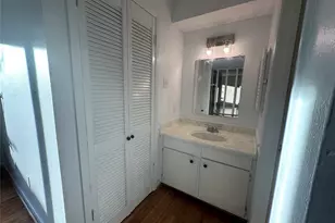 13747 Brookgreen Cir, Dallas, TX 75240 - Photo 17