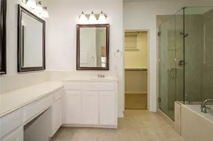 504 Renfro Ct, Irving, TX 75063 - Photo 13