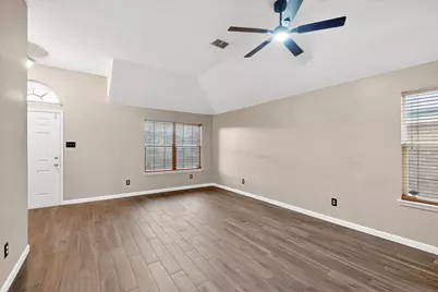 6721 Waterlilly Drive, Arlington, TX 76002 - Photo 7