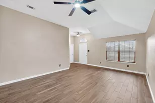 6721 Waterlilly Dr, Arlington, TX 76002 - Photo 5