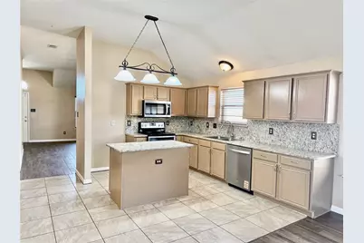 6721 Waterlilly Drive, Arlington, TX 76002 - Photo 9