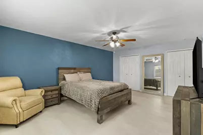 2113 Victoria Road, Carrollton, TX 75007 - Photo 11