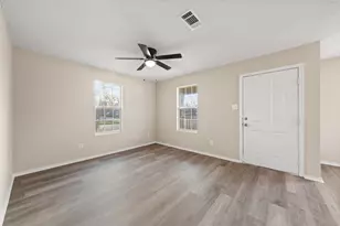 701 Rusk St, Waco, TX 76704 - Photo 11