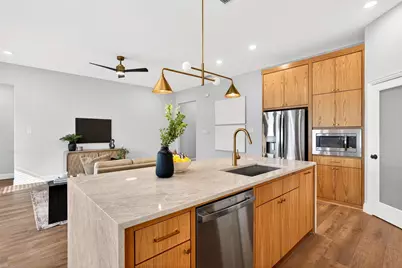 1402 Strickland Street, Dallas, TX 75216 - Photo 19