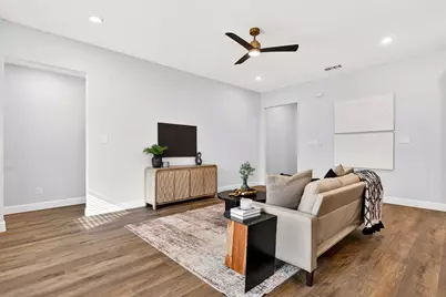 1402 Strickland Street, Dallas, TX 75216 - Photo 17