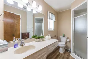 476 Scott St, Tye, TX 79563 - Photo 17