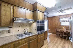 476 Scott St, Tye, TX 79563 - Photo 11