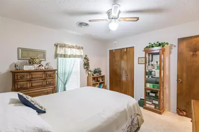 476 Scott Street, Tye, TX 79563 - Photo 15