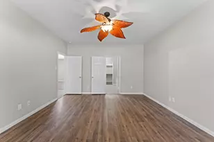 504 Riverbed Dr, Crowley, TX 76036 - Photo 15