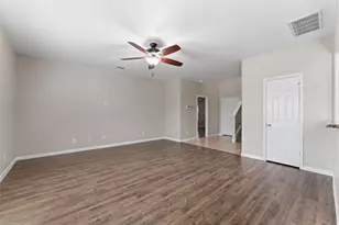 504 Riverbed Dr, Crowley, TX 76036 - Photo 7