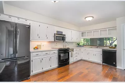 2945 Country Place Circle, Carrollton, TX 75006 - Photo 7